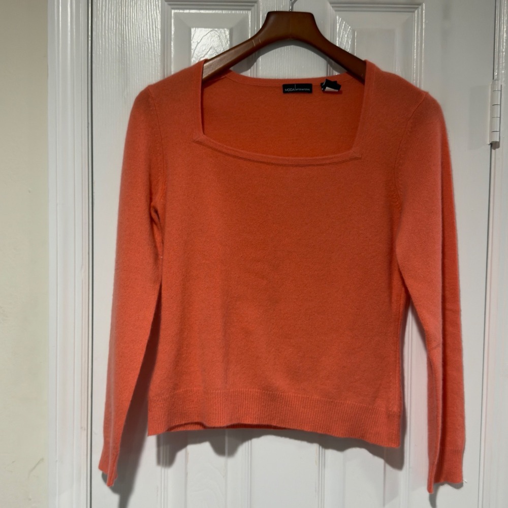 Moda International Coral 100%‎ Cashmere Square-Neck Sweater – Size M